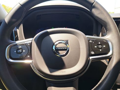 Used 2023 Volvo XC60 B5 Ultimate w/ Protection Package Premier AWD/4WD image 10