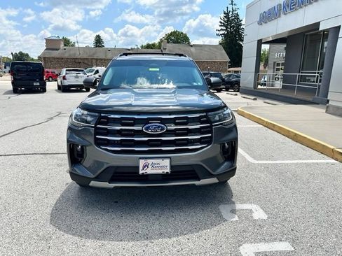 Certified 2025 Ford Explorer Active w/ Active Comfort Package AWD/4WD image 3