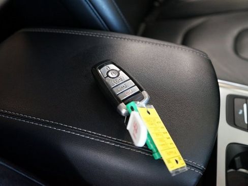 Used 2022 Ford Edge Titanium image 55