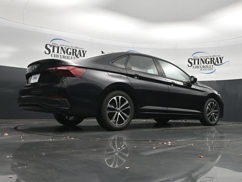 Used 2023 Volkswagen Jetta Sport FWD image 32