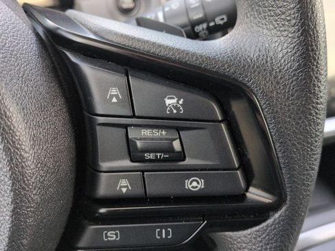 Used 2025 Subaru Crosstrek 2.5i Premium AWD/4WD image 21