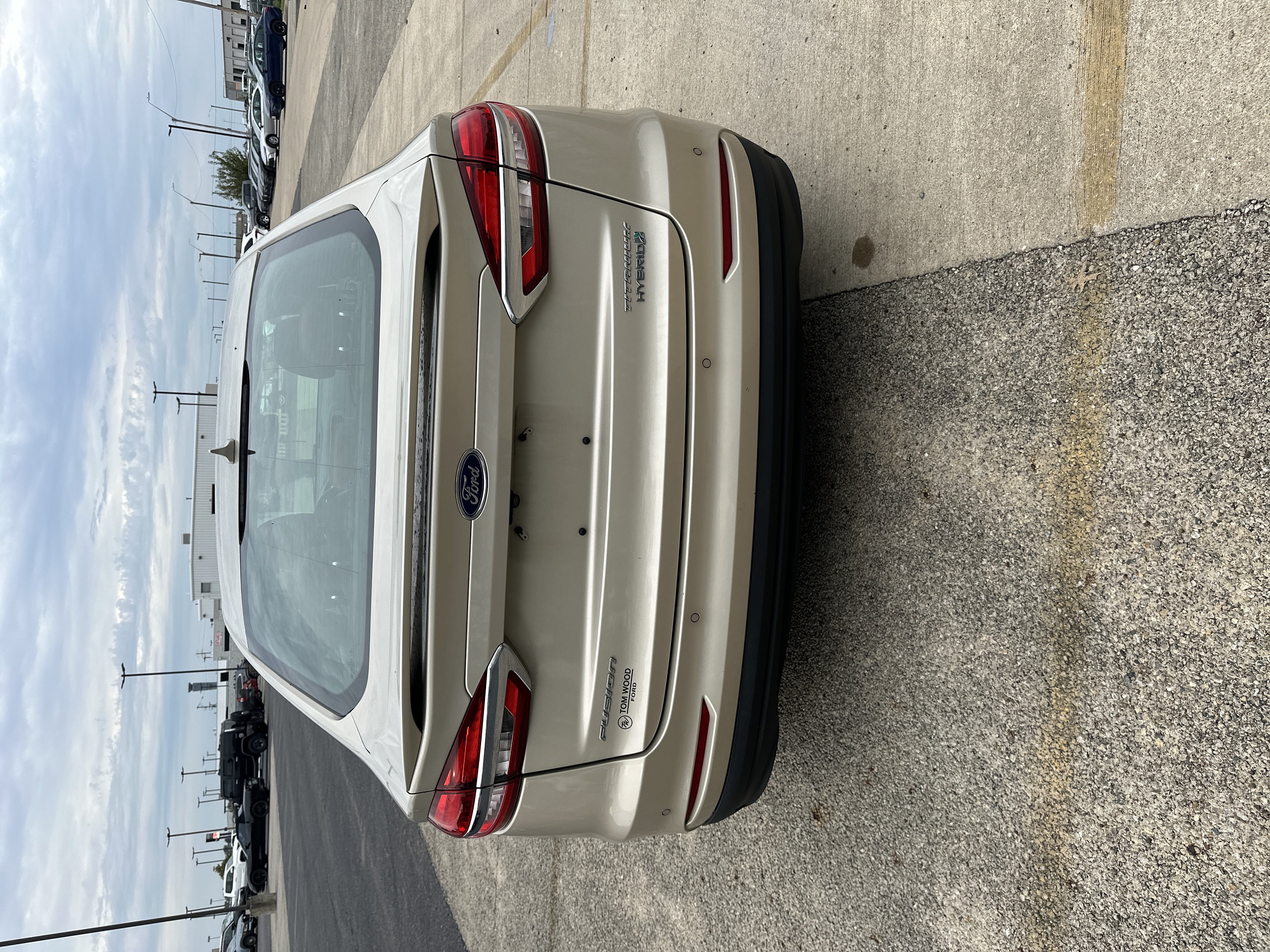 Used 2019 Ford Fusion Titanium FWD image 4