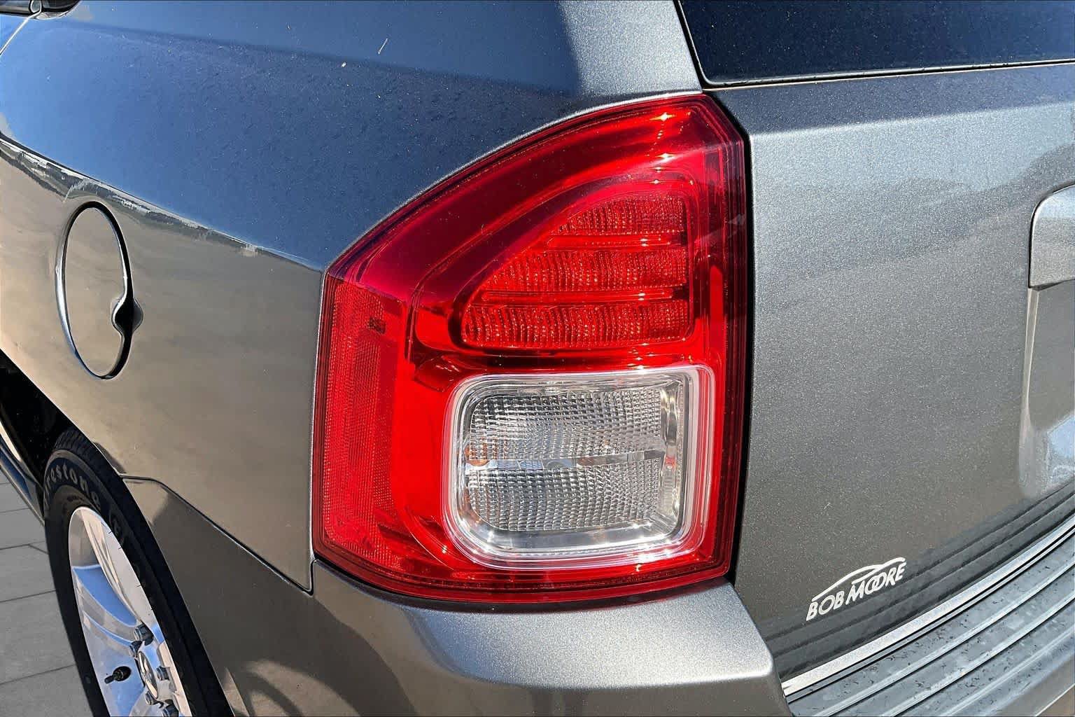 Used 2011 Jeep Compass Sport w/ Sun/Sound Group FWD image 26