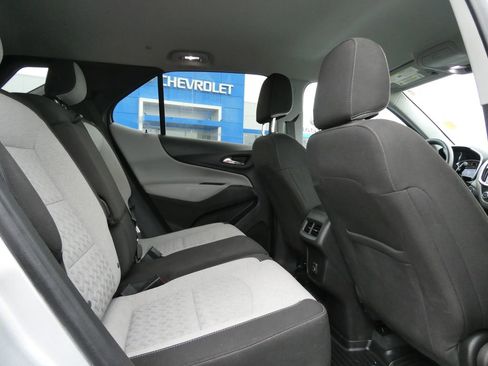 Certified 2022 Chevrolet Equinox LT AWD/4WD image 16