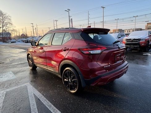 Used 2021 Nissan Kicks SR image 5