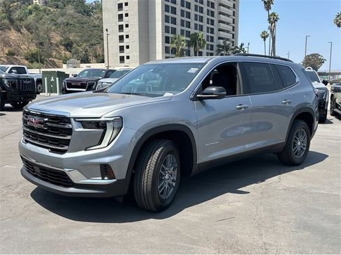 New 2025 GMC Acadia Elevation image 10