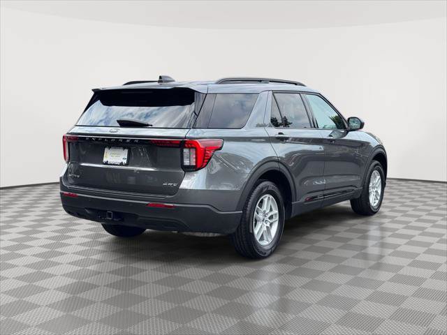 Used 2026 Ford Explorer Active AWD/4WD image 7