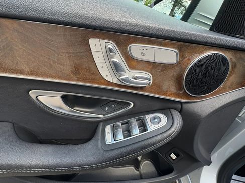 Used 2017 Mercedes-Benz C 300 4MATIC Sedan image 27