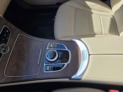 Used 2021 Mercedes-Benz C 300 Sedan image 26