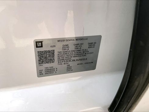 Used 2020 Cadillac Escalade Premium Luxury RWD image 38