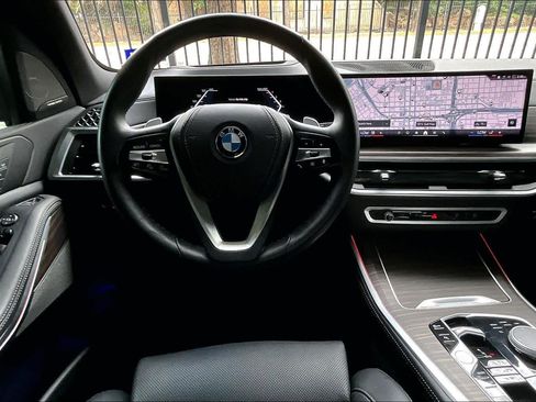 Used 2024 BMW X5 sDrive40i w/ Premium Package image 5