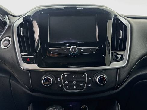 Used 2019 Chevrolet Traverse LT w/ LPO, Floor Liner Package FWD image 17