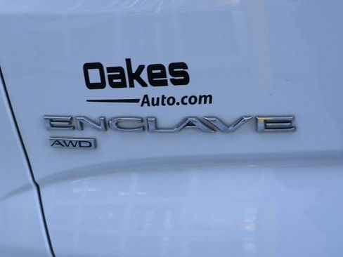Used 2021 Buick Enclave Essence image 20