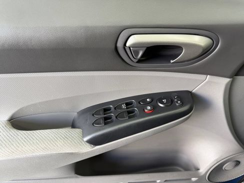 Used 2010 Honda Civic LX image 11