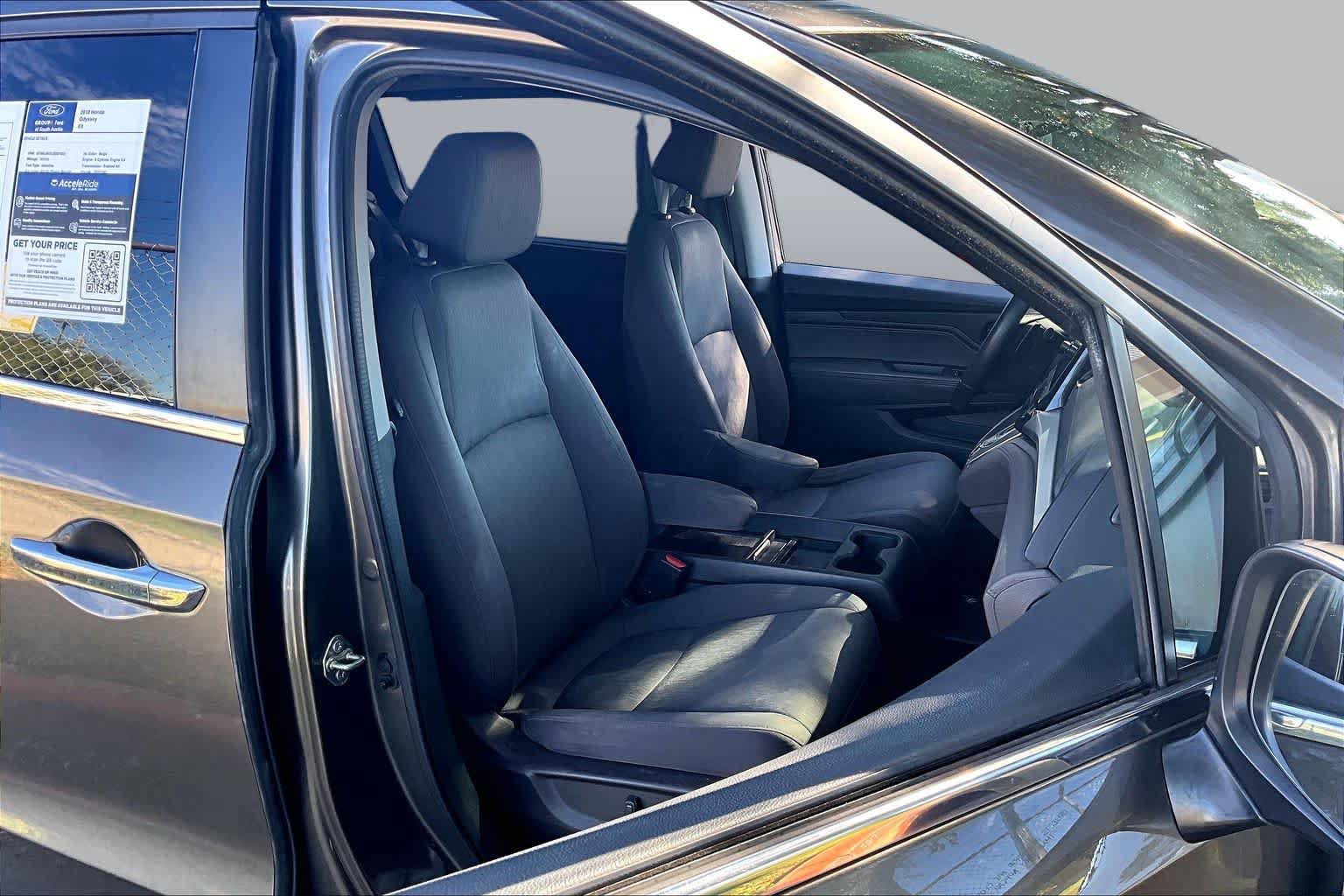 Used 2018 Honda Odyssey EX image 9