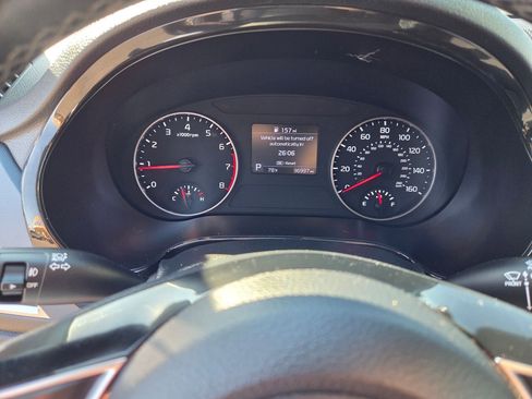 Used 2023 Kia Seltos S image 12