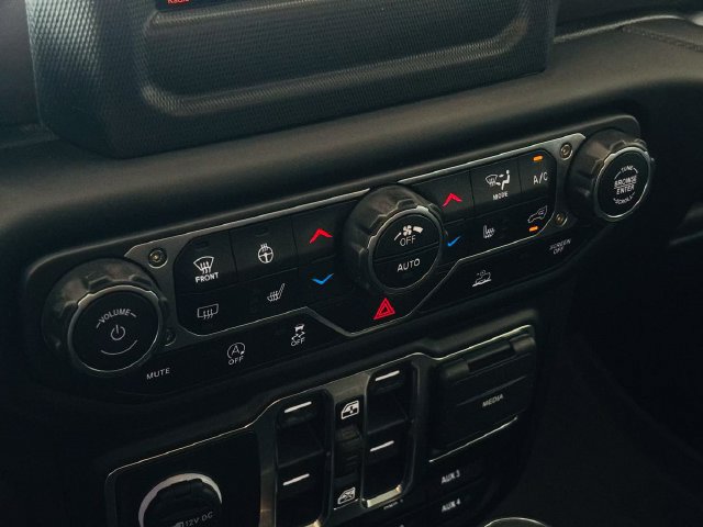 Used 2023 Jeep Gladiator Sport AWD/4WD image 55