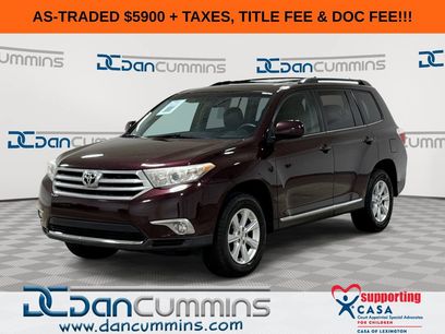 Used 2011 Toyota Highlander SE w/ Tow Pkg