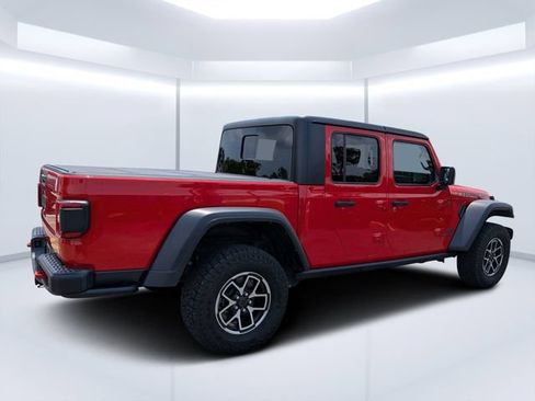 Used 2024 Jeep Gladiator Rubicon w/ Safety Group AWD/4WD image 3