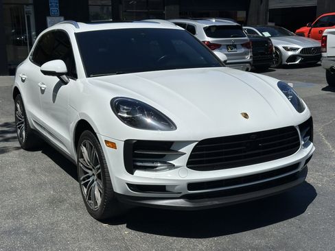 Used 2021 Porsche Macan S AWD/4WD image 6