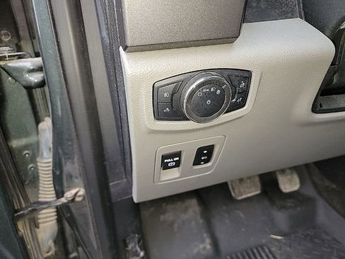 Used 2018 Ford F150 XLT w/ Equipment Group 302A Luxury image 23