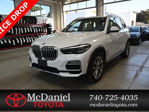 Used 2021 BMW X5 xDrive40i w/ Premium Package image 1