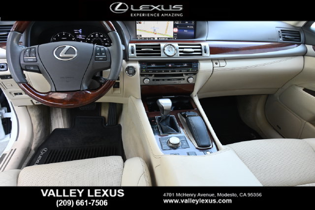 Used 2015 Lexus LS 460 w/ Comfort Package RWD image 15
