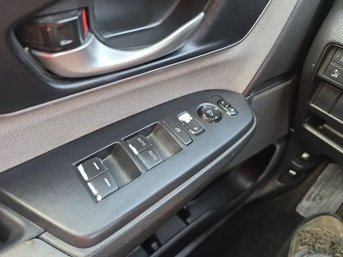 Used 2019 Honda CR-V EX image 23