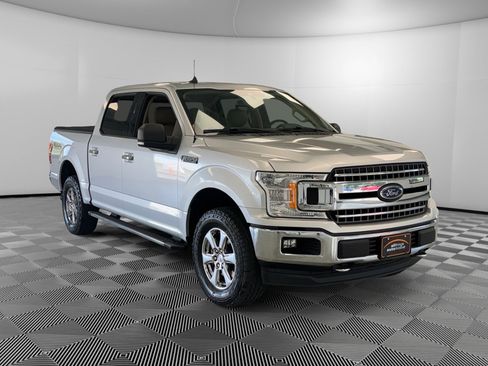 Used 2019 Ford F150 XLT w/ Equipment Group 302A Luxury AWD/4WD image 4