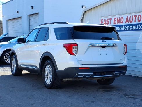 Used 2021 Ford Explorer XLT w/ Equipment Group 202A image 3