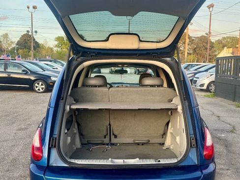 Used 2010 Chrysler PT Cruiser image 5