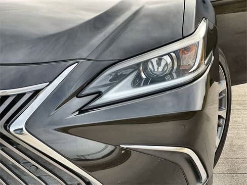 Used 2019 Lexus ES 350 image 24