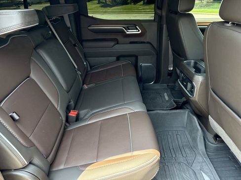 Used 2024 GMC Sierra 1500 Denali w/ Denali Reserve Package RWD image 34