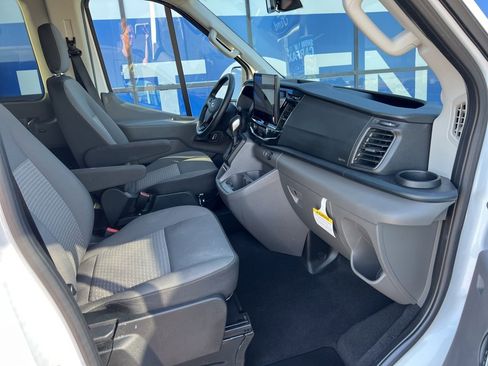 Used 2025 Ford Transit 350 XLT image 17