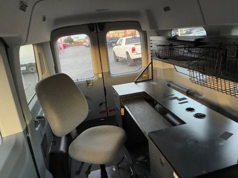 Used 2018 Ford Transit 150 XLT image 20