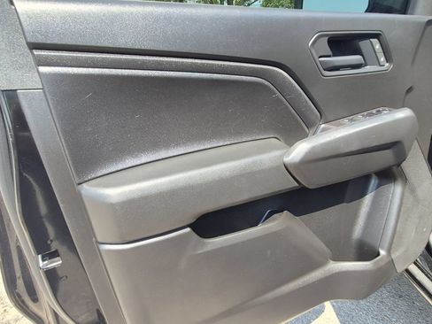Certified 2025 Chevrolet Colorado Trail Boss AWD/4WD image 6
