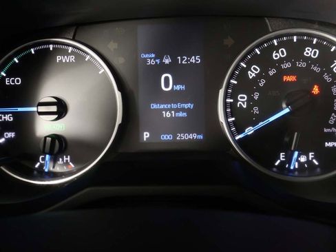 Used 2022 Toyota RAV4 LE image 30