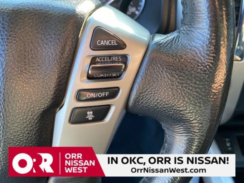 Used 2021 Nissan Titan SV w/ SV Convenience Package image 25