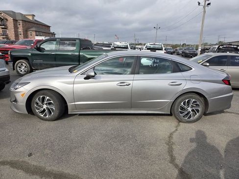 Used 2021 Hyundai Sonata Blue image 2