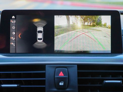 Used 2018 BMW 330i Sedan image 39