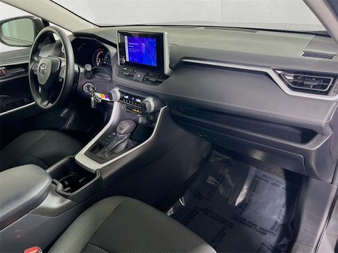 Certified 2025 Toyota RAV4 LE image 24