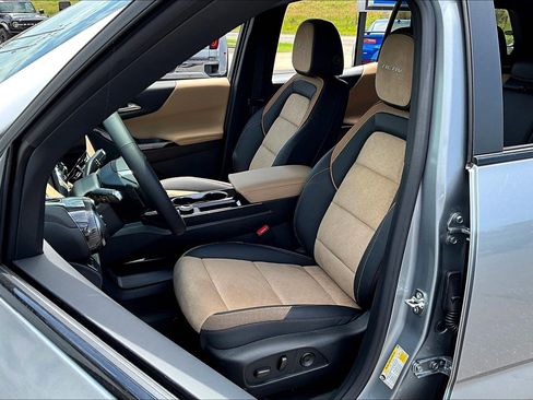 New 2026 Chevrolet Equinox ACTIV w/ Convenience Package III image 9