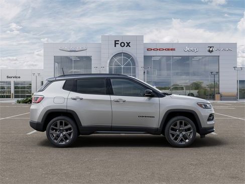 New 2026 Jeep Compass Limited image 21