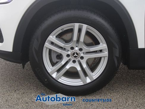 Used 2023 Mercedes-Benz GLB 250 4MATIC w/ Premium Package image 29