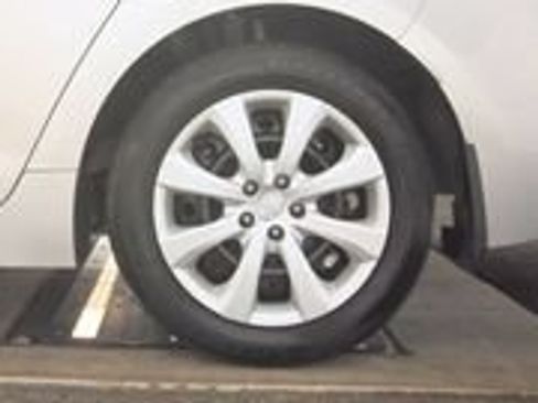 Used 2025 Toyota Corolla LE FWD image 21