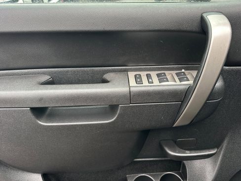 Used 2011 Chevrolet Silverado 3500 LT w/ Interior Plus Package image 11