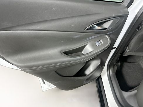Used 2024 Buick Encore GX Sport Touring FWD image 25