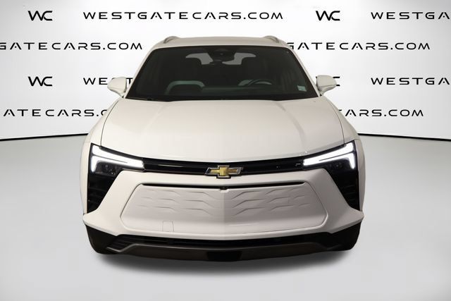 Used 2024 Chevrolet Blazer EV LT AWD/4WD image 2