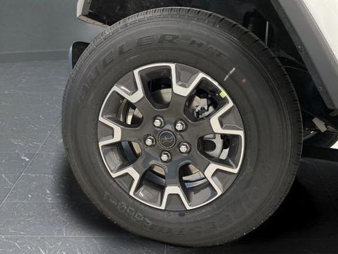 New 2025 Jeep Wrangler Sahara w/ Technology Group image 37