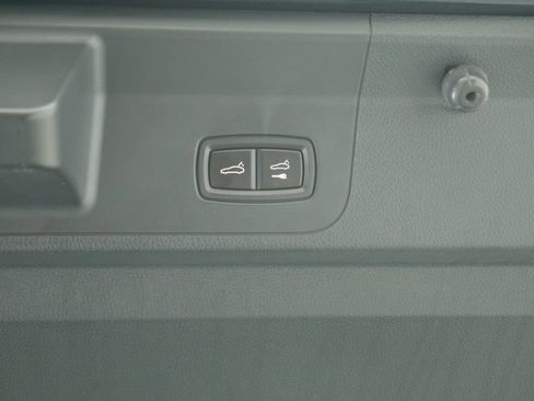 Certified 2023 Porsche Panamera 4 Platinum Edition AWD/4WD image 21